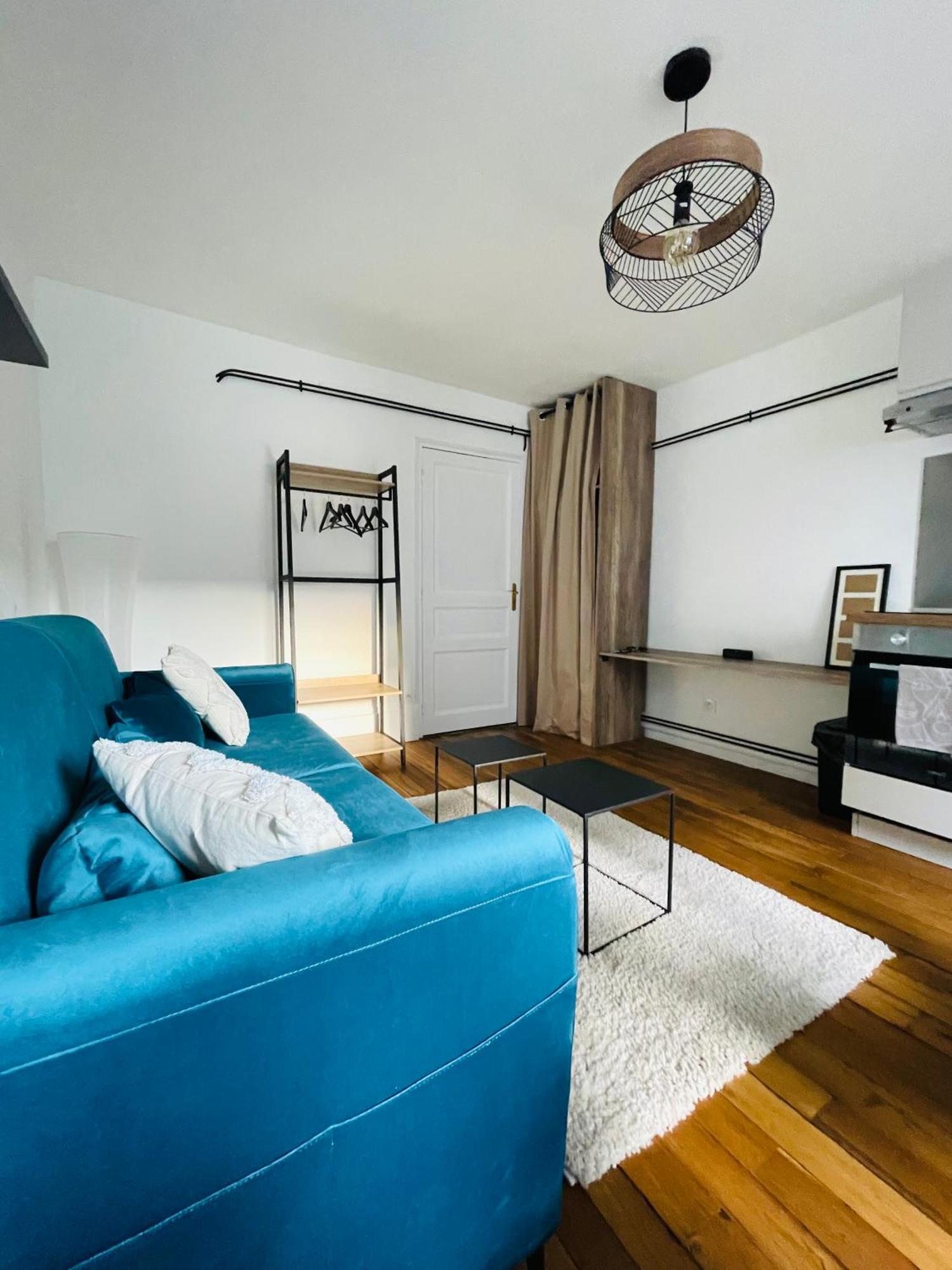 Charmant Appartement Au Coeur De Bourges Esterno foto