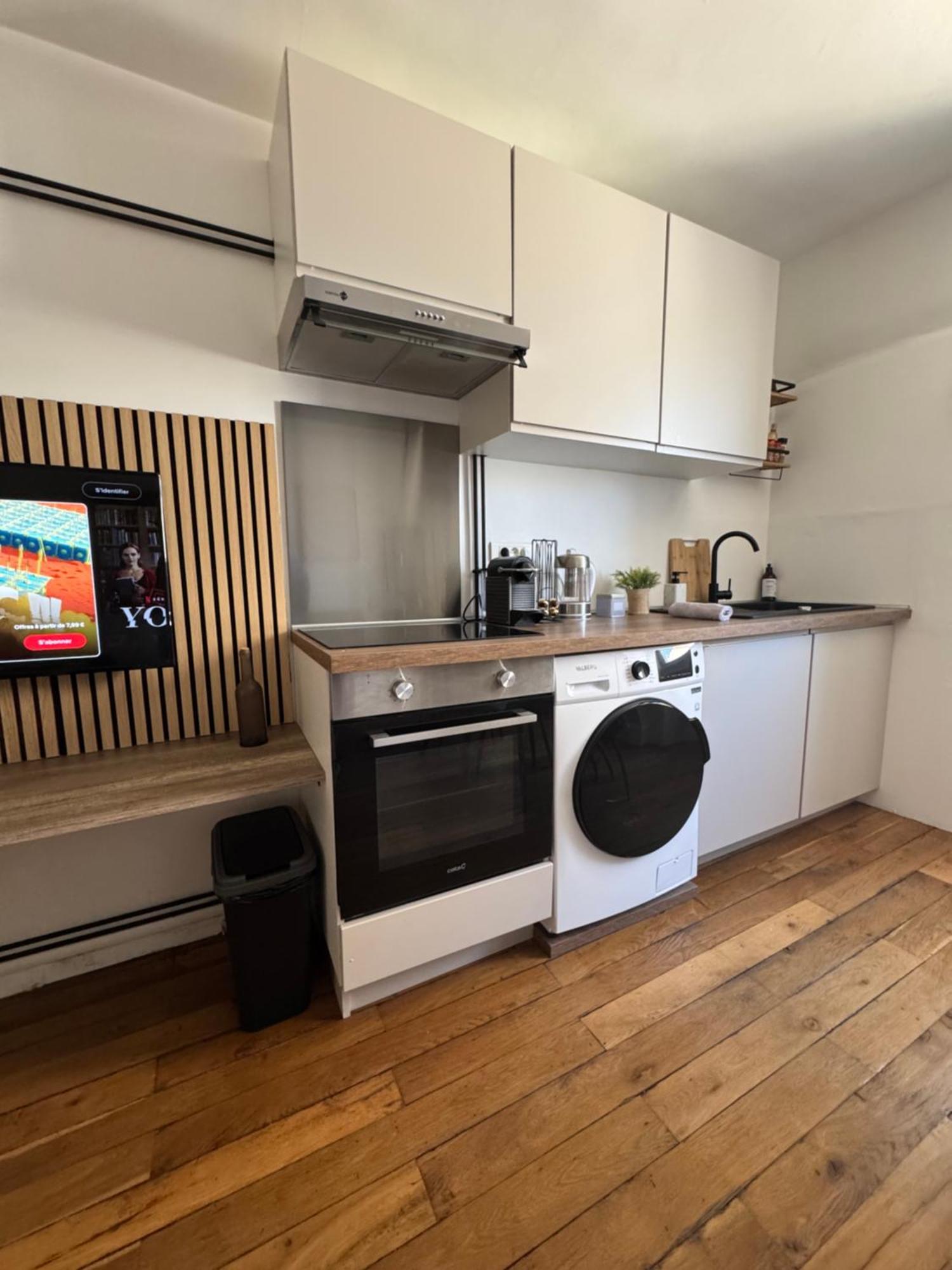 Charmant Appartement Au Coeur De Bourges Esterno foto
